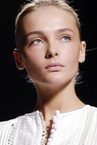 Look 3